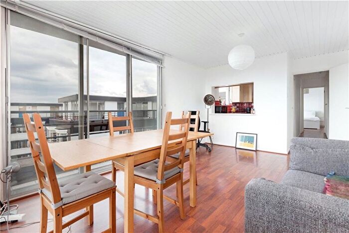 1 Bedroom Flat To Rent In Hightrees House, Balham, SW12