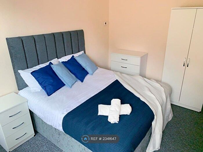 1 Bedroom End Of Terrace House To Rent In Park Street, Luton, LU1