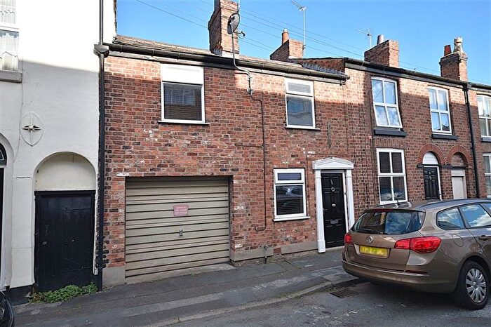 3 Bedroom Terraced House For Sale In Brock Street, Macclesfield, SK10