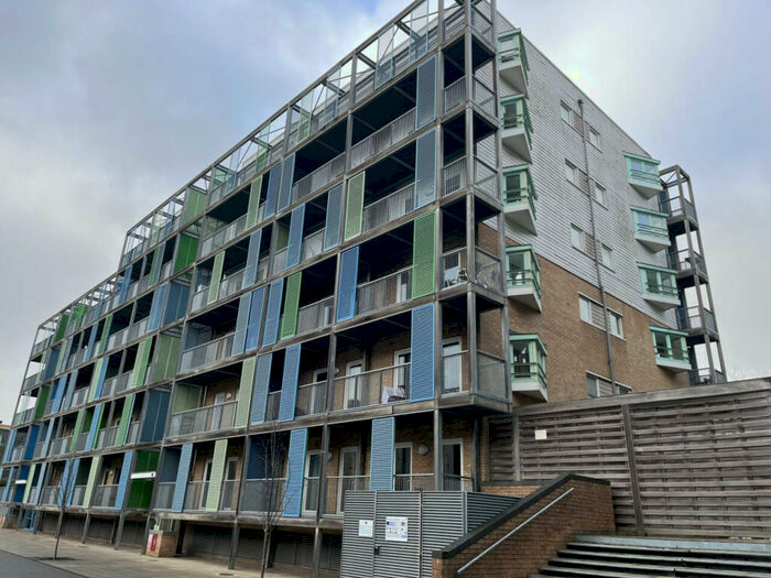 2 Bedroom Apartment To Rent In Warren Close, Cambridge, Cambridgeshire, CB2