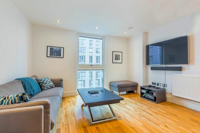 2 Bedroom Flat To Rent In Empire Reach, Dowells Street, Greenwich, London, SE10