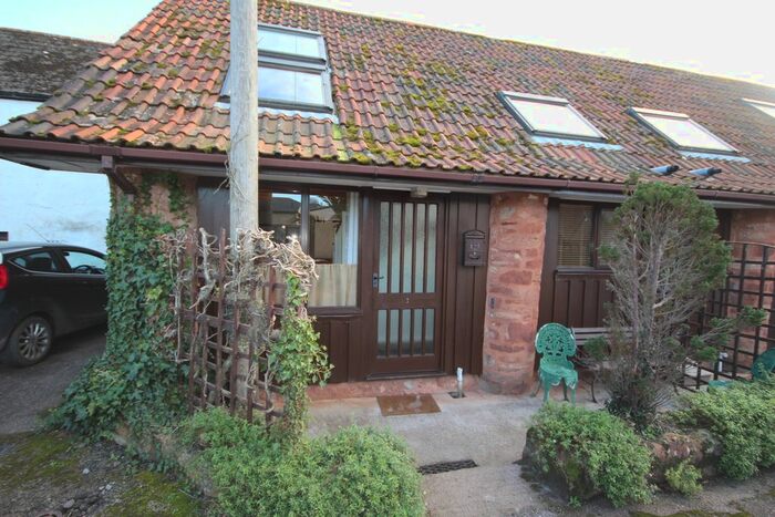 3 Bedroom Cottage To Rent In The Croft, Watchet, TA23