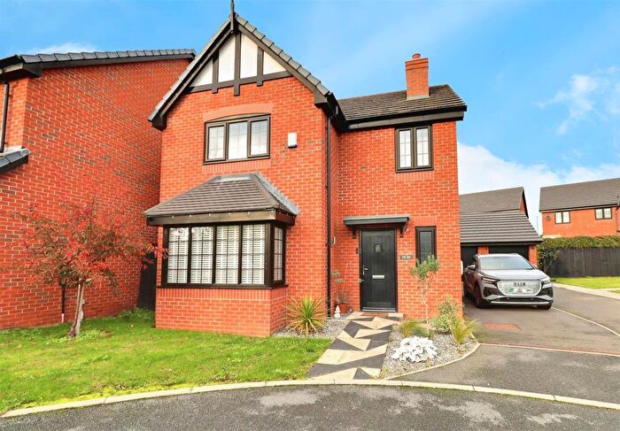 4 Bedroom Property For Sale In Glover Drive, Willaston, Nantwich, CW5