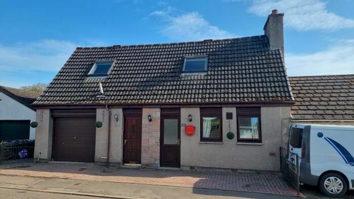 2 Bedroom Flat To Rent In Main Street, Almondbank, Perth, PH1