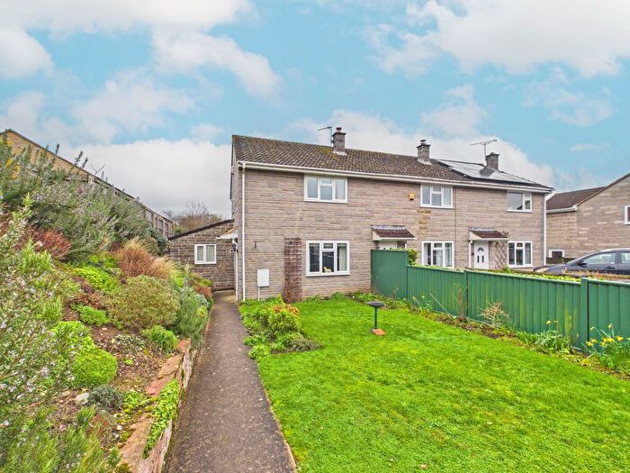 2 Bedroom End Terrace House For Sale In Walnut Road, Langport, TA10