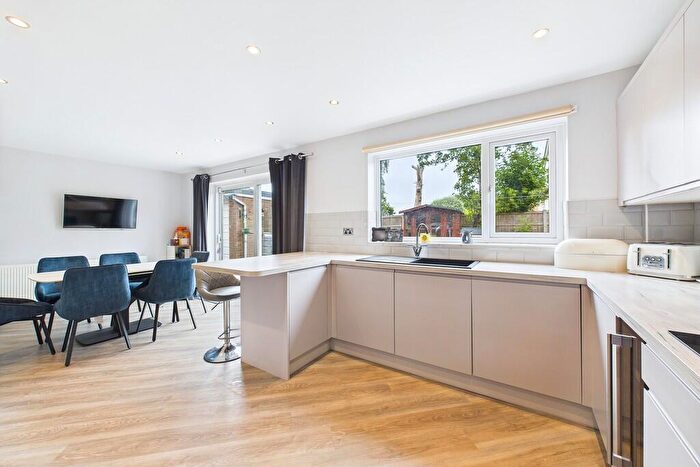 4 Bedroom Detached House For Sale In Crow Hills Road, Penwortham, PR1