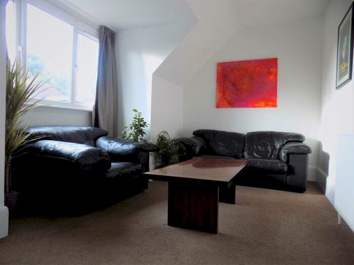 1 Bedroom Flat To Rent In Peel Road, Harrow Wealdstone, HA3