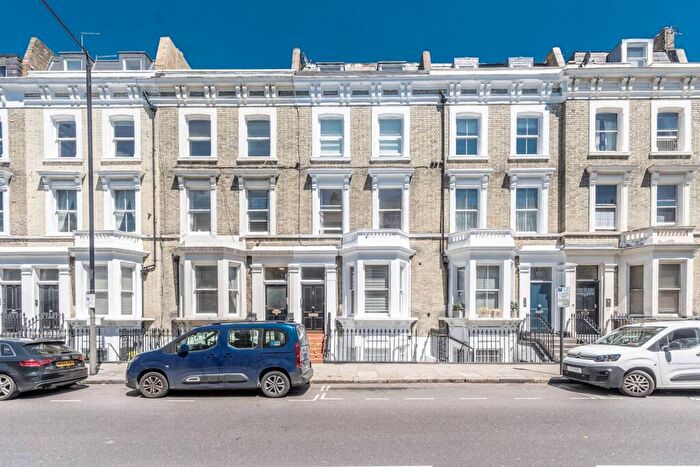 2 Bedroom Flat For Sale In Finborough Road, Chelsea, London, SW10