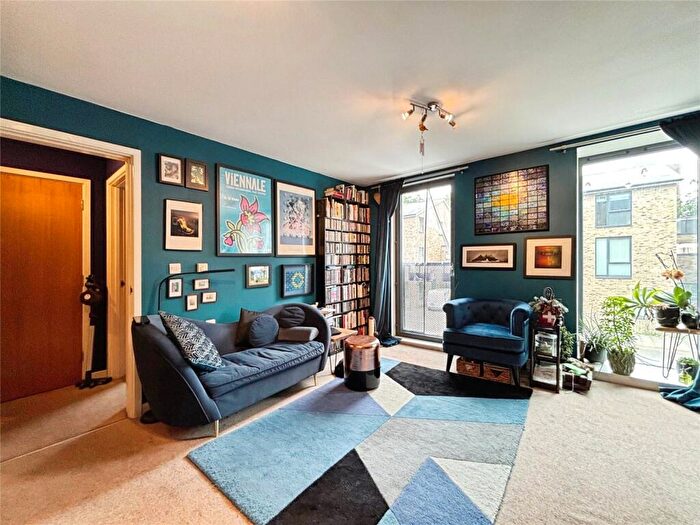 1 Bedroom Flat For Sale In Reaston Street, London, SE14