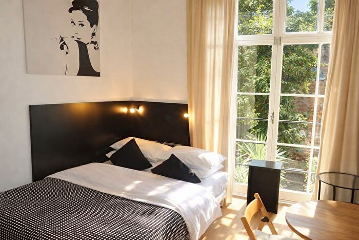 Studio To Rent In - Cartwright Gardens, London, WC1H