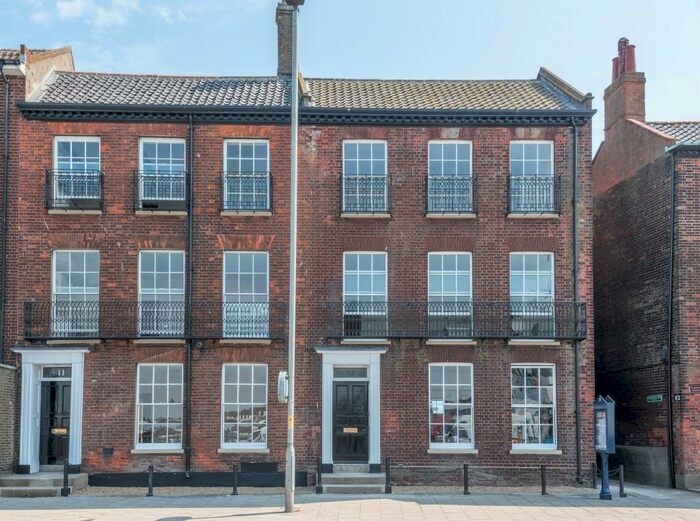 1 Bedroom Flat To Rent In South Quay, Great Yarmouth, NR30