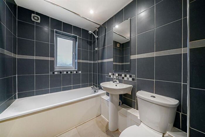 1 Bedroom Flat For Sale In Meridian Court, Cumberland Place, London, SE6