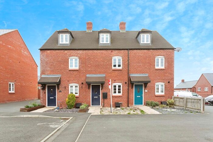 3 Bedroom Terraced House For Sale In Catterick Way, Towcester, Northamptonshire, NN12