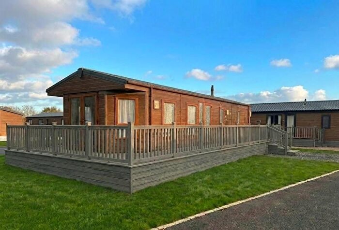 2 Bedroom Park Home For Sale In Back Road, Newton On Derwent, York, YO41