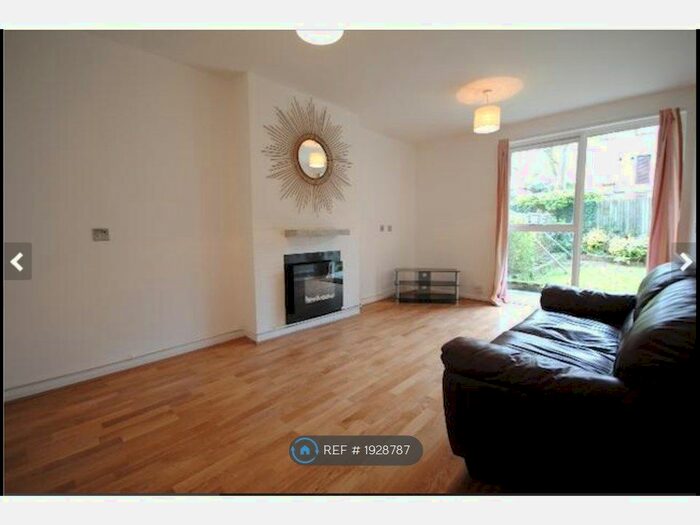 1 Bedroom Flat To Rent In Lupton Close, London, SE12