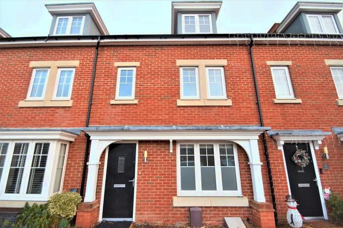 3 Bedroom Terraced House To Rent In Field Place, Havant, PO9