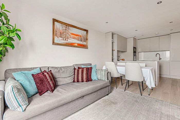 2 Bedroom Flat To Rent In Nacovia House, Townmead Road, SW6