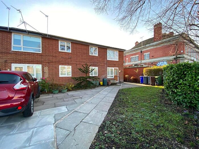 1 Bedroom Flat To Rent In Mauldeth Road West, Chorlton Cum Hardy, Manchester, M21