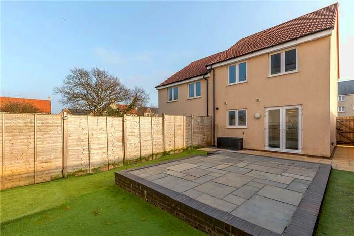 3 Bedroom Detached House To Rent In Pear Tree Way, Lyde Green, Bristol BS16