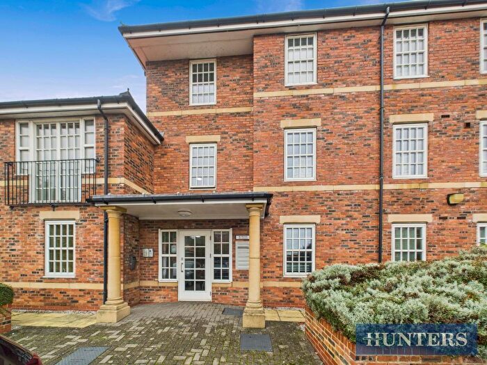 2 Bedroom Flat For Sale In Mill View Place, Beverley, HU17