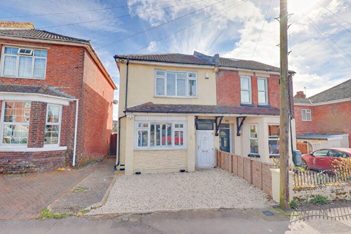 3 Bedroom Semi Detached House For Sale In Bridge Road, Woolston, SO19