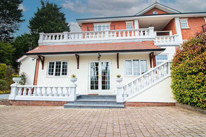 1 Bedroom Semi-Detached Bungalow To Rent In Rhiwbina Hill, Cardiff, CF14