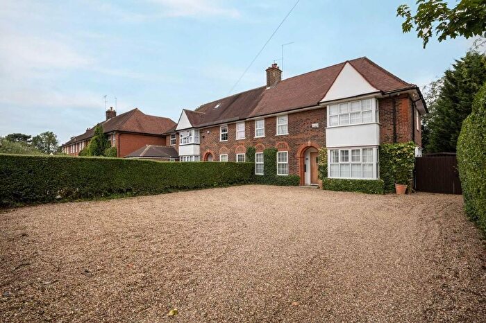 4 Bedroom Semi-detached House For Sale In Deacons Hill Road, Elstree, Borehamwood, WD6