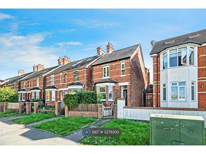 3 Bedroom Detached House To Rent In Worting Road, Basingstoke, RG21