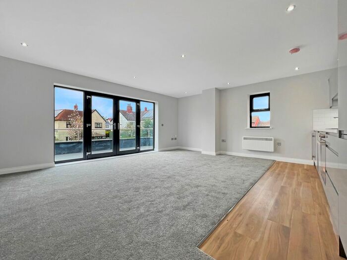 2 Bedroom Flat To Rent In Devonshire Avenue, Leeds, LS8