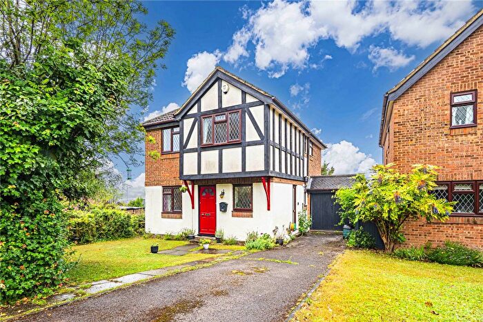 4 Bedroom Detached House For Sale In Crewe Curve, Berkhamsted, Hertfordshire, HP4