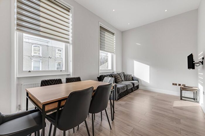 2 Bedroom Flat To Rent In Finborough Road, London, SW10