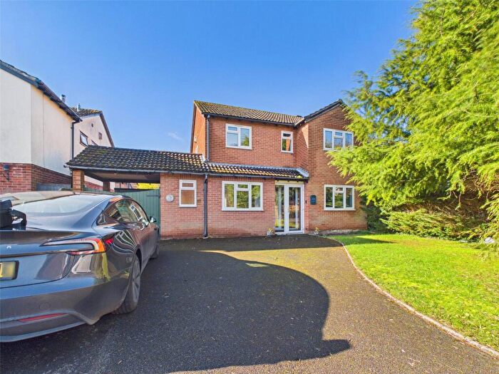 4 Bedroom Detached House For Sale In Sovereign Close, Bournemouth, Dorset, BH7