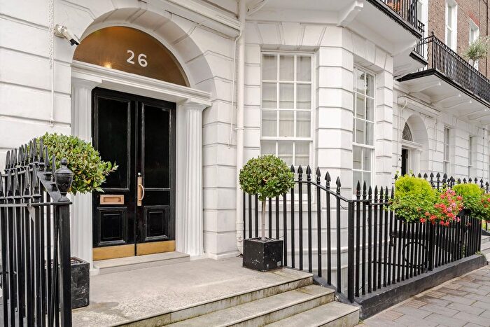 2 Bedroom Flat To Rent In Bryanston Square, Marylebone, London, W1H