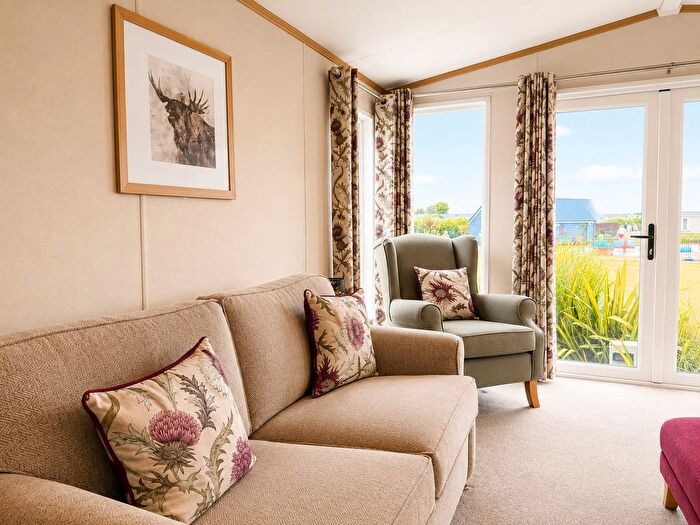 2 Bedroom Park Home For Sale In Seaview Holiday Park, St John's Rd Whitstable, CT5