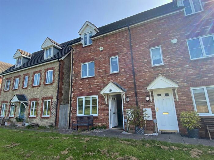 3 Bedroom Town House To Rent In Woolpitch Wood, Chepstow, NP16