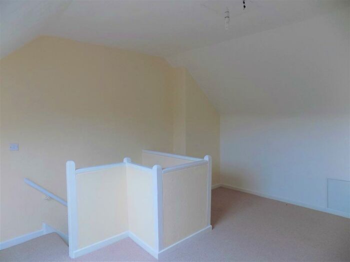3 Bedroom Terraced House To Rent In Mill Lane, Treeton, Rotherham, S60