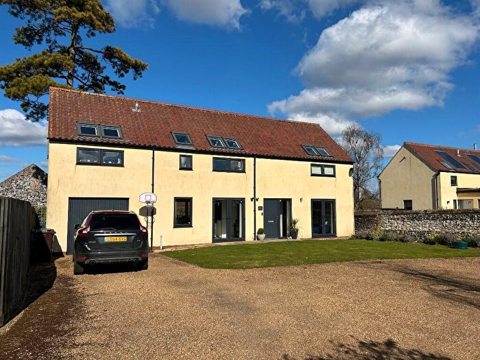 3 Bedroom Detached House For Sale In Newcombe Drive, IP26