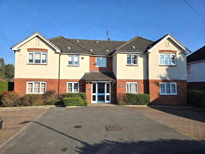 1 Bedroom Flat For Sale In Corwell Lane, Uxbridge, Greater London, UB8