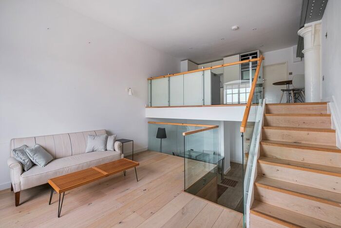 3 Bedroom Flat To Rent In Lamb Brewery, Chiswick, W4