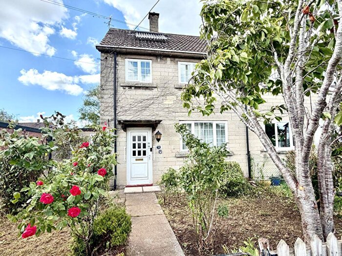 3 Bedroom Semi-Detached House For Sale In Bryans Close Road, Calne, SN11