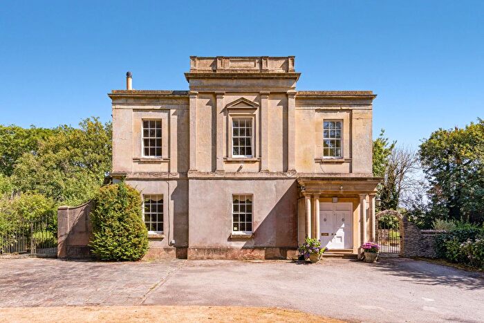 6 Bedroom Detached House For Sale In Old Gloucester Road, Winterbourne, BS36