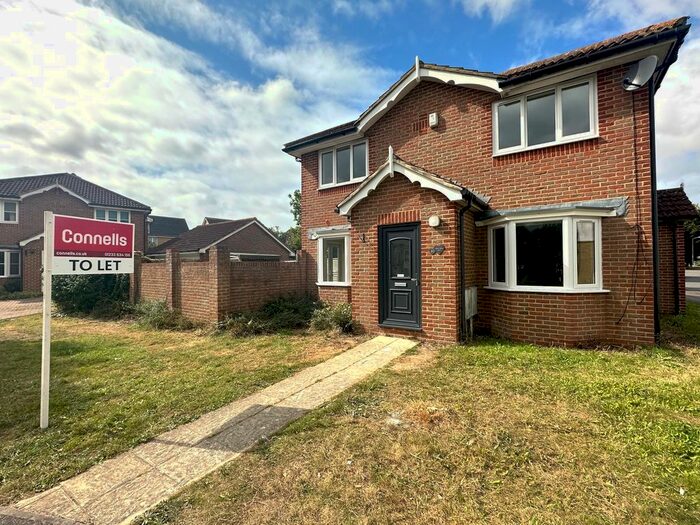 3 Bedroom Property To Rent In Manor House Drive, Kingsnorth, Ashford, TN23