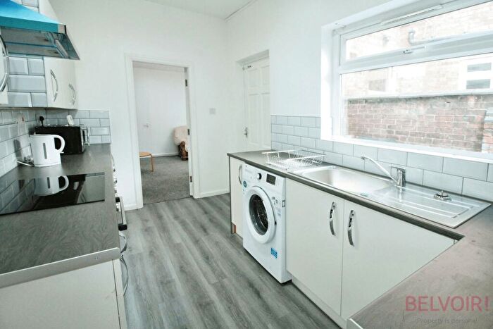 4 Bedroom Terraced House To Rent In Watkin Street, Nottingham, NG3