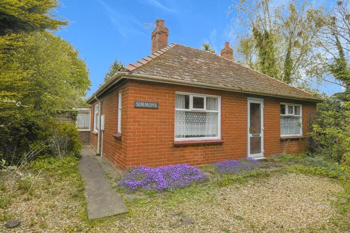 3 Bedroom Detached Bungalow For Sale In Eaudyke Road, Friskney, Boston, PE22