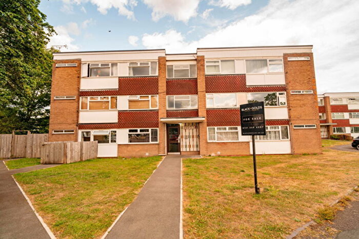 2 Bedroom Flat For Sale In Stratford Road, Shirley, Solihull, B90