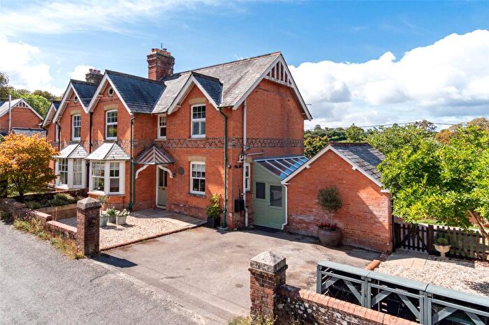 3 Bedroom Semi-Detached House For Sale In The Cliff, Bryanston, Blandford Forum, Dorset, DT11