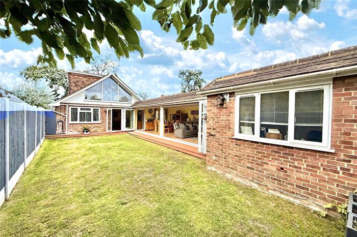 5 Bedroom Detached House For Sale In Owlsmoor Road, Sandhurst, Berkshire, GU47