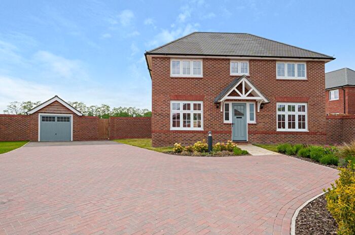 4 Bedroom Detached House To Rent In Pulford Way, Milton, OX13