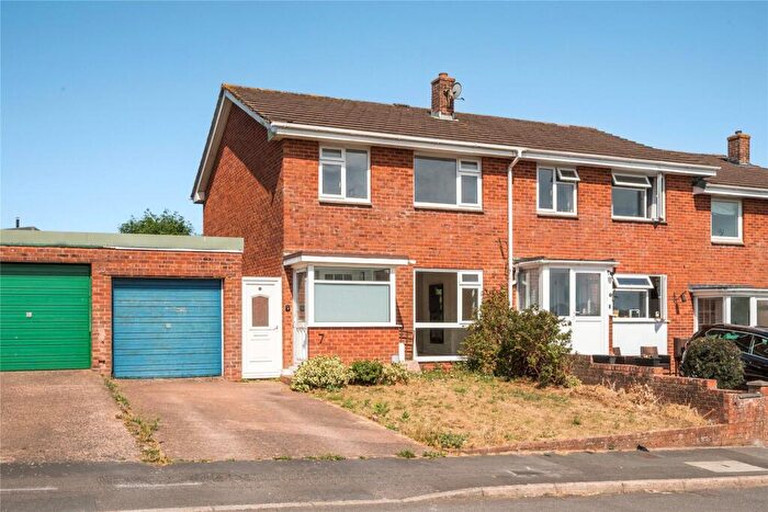 3 Bedroom Semi Detached House For Sale In Barn Park, Crediton, Devon, EX17