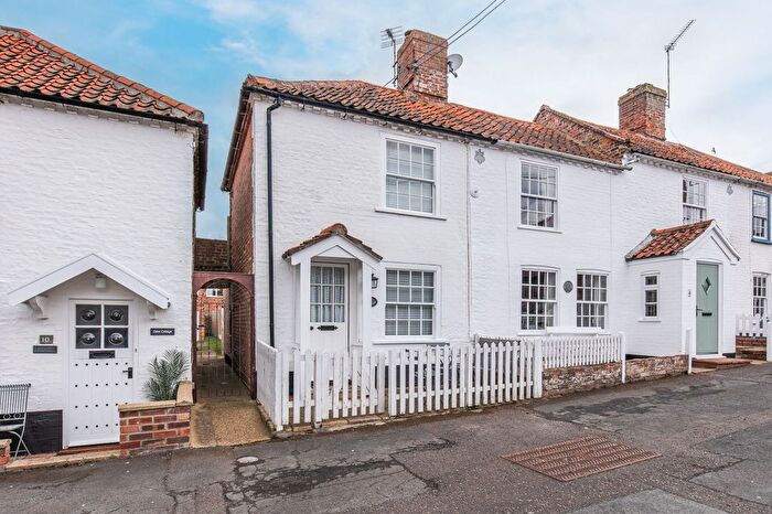 1 Bedroom Terraced House For Sale In Chapel Yard, Wells-Next-The-Sea, NR23